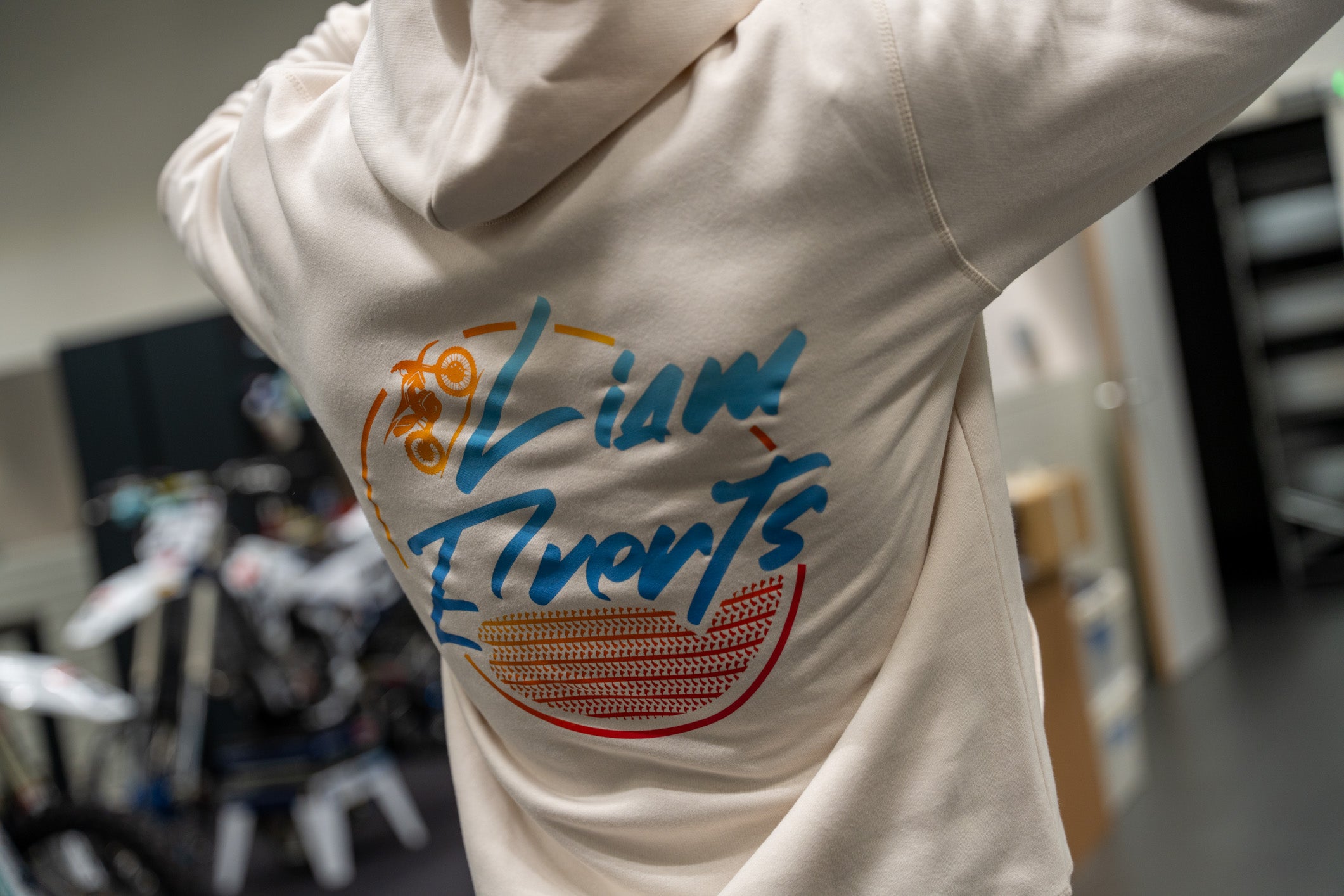 Hoodie White #26